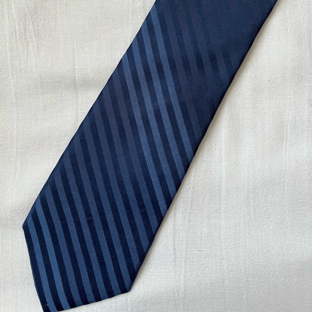 Calvin Klein Y2K necktie